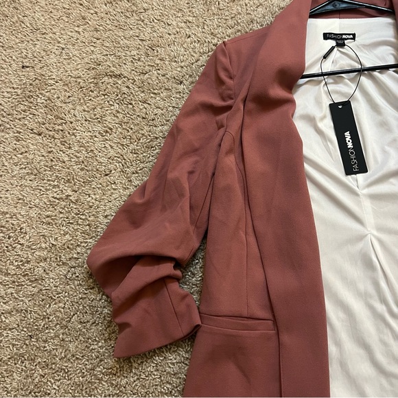 Fashion Nova The Celine Blazer Mauve Size Small - Picture 3 of 7